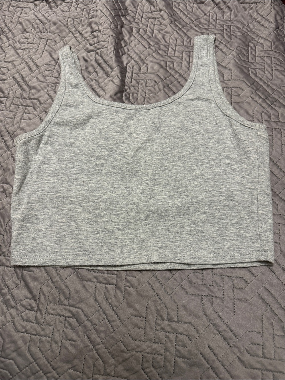 Crop top - Picture 3 of 3